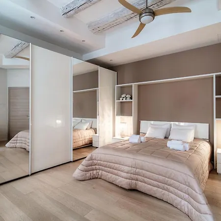 Heart & Soul Luxury Loft - The House Of Travelers Daire *